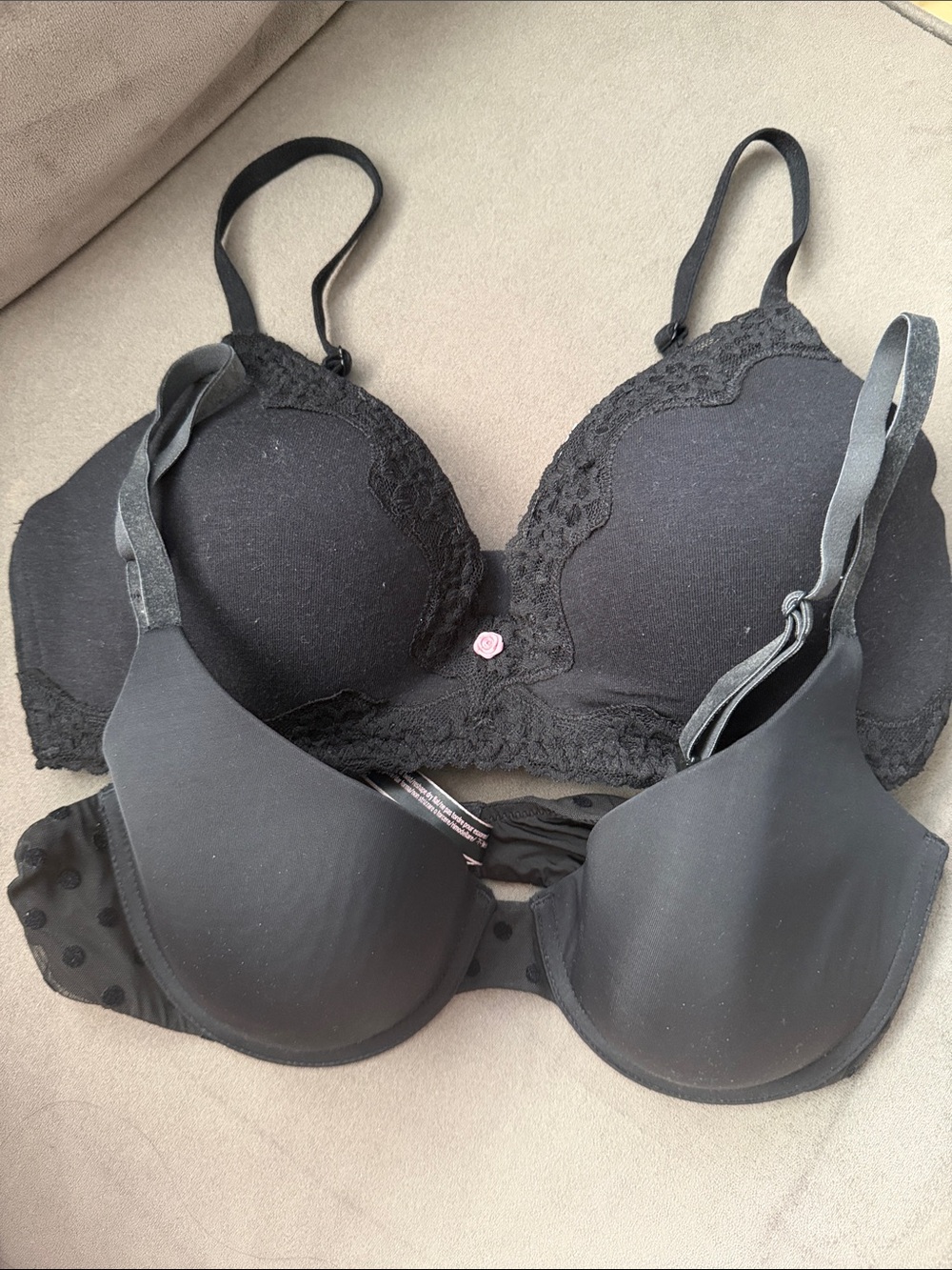 Victoria's Secret Black Lace & Smooth T-Shirt Bra Duo